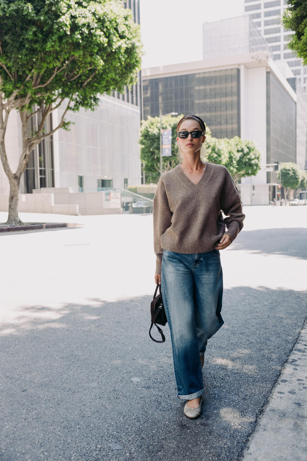 SOFT KNIT V-NECK SWEATER