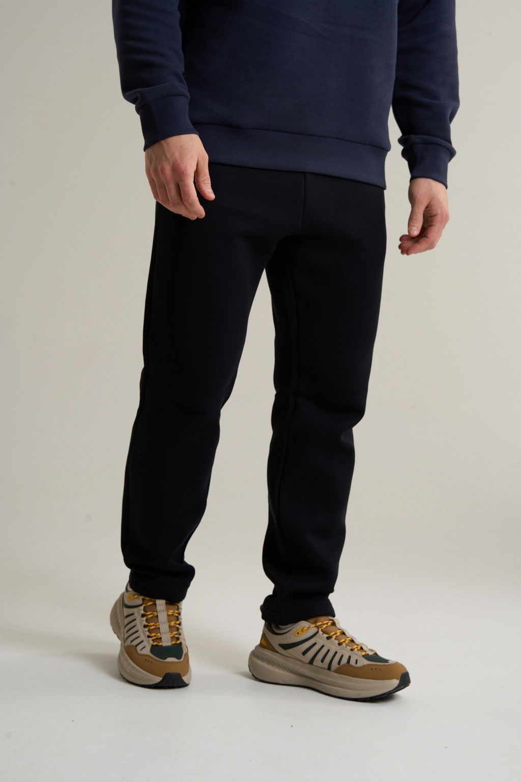 Брюки трикотажные Черный TRN ESSENTIAL Knit Track Pants