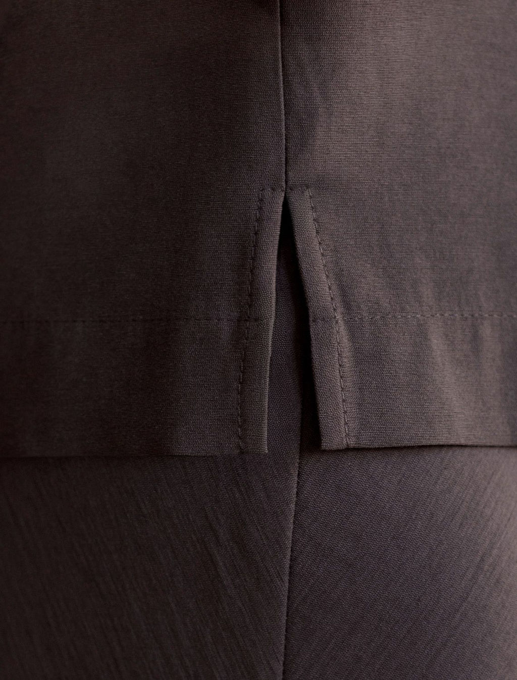 Топ c вырезом лодочка из плотного лиоцелла - Vilatte фото 2