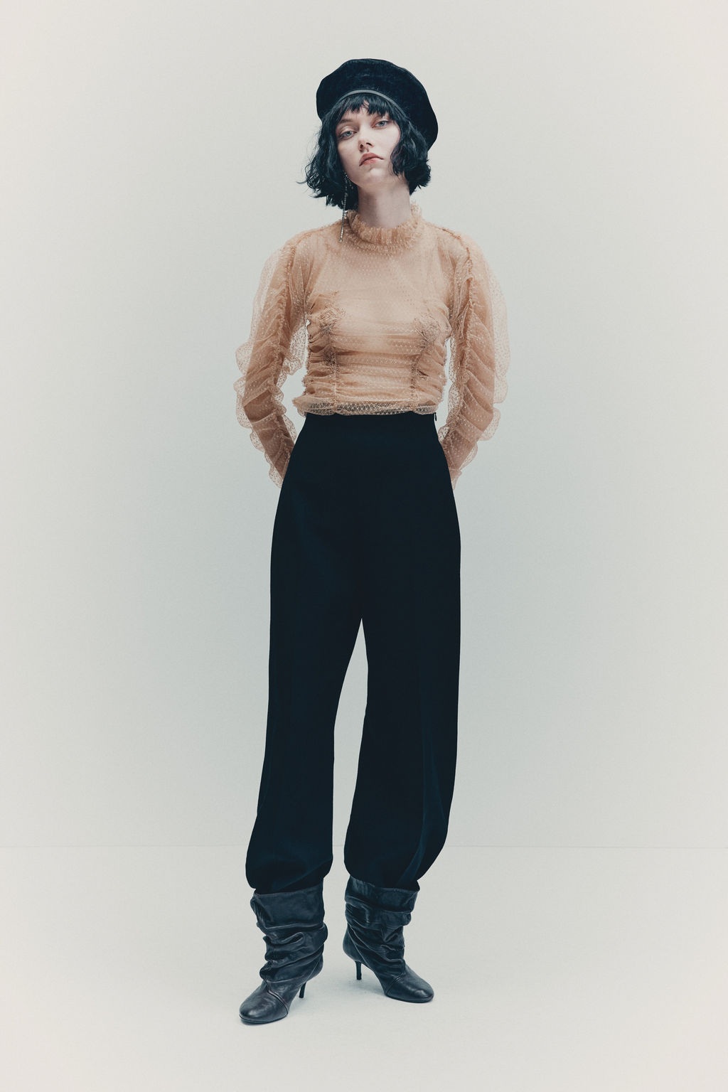 Top de malla con detalles bordados - H&m фото 2