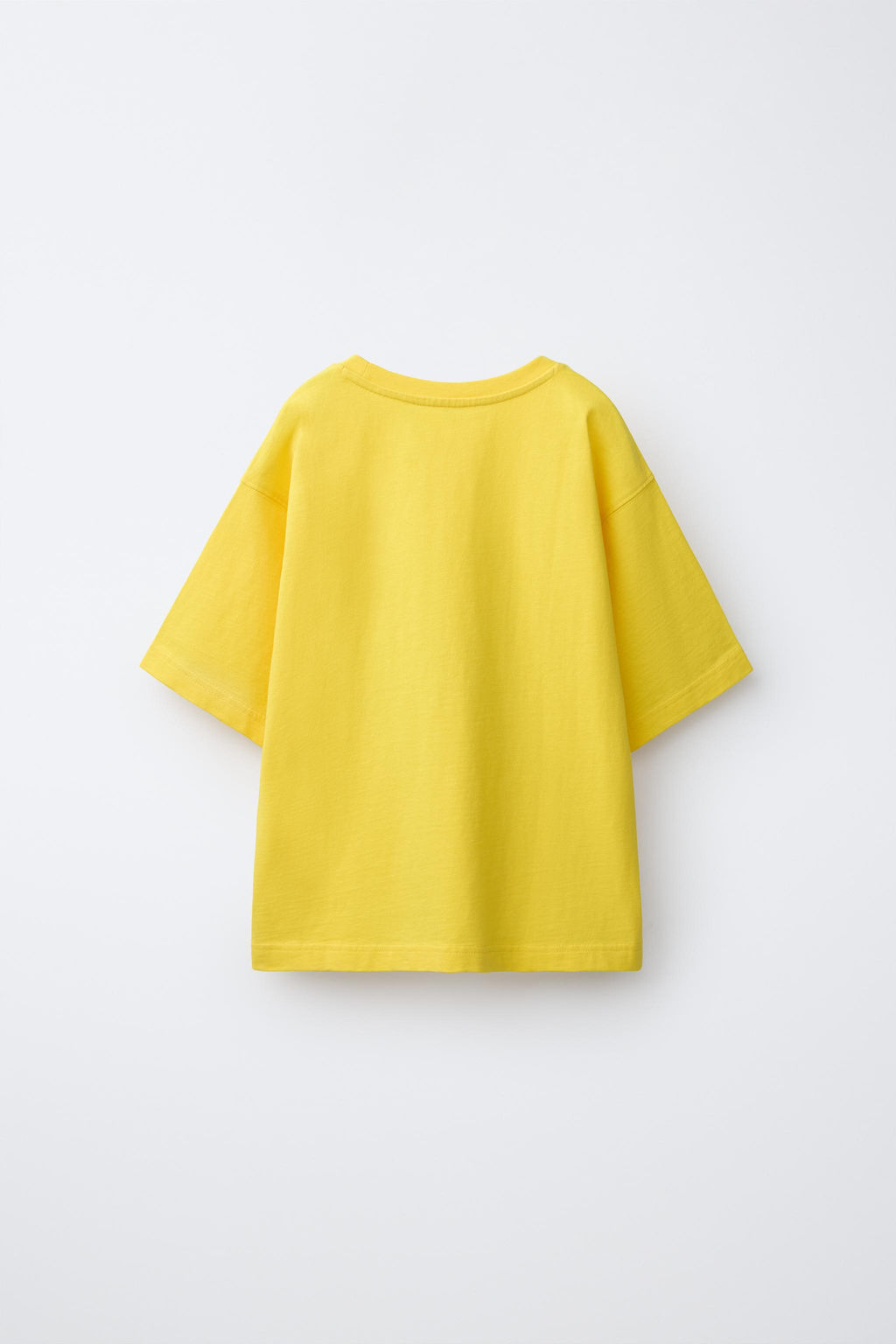 CAMISETA ESTAMPADO TEXTO / Amarillo vivo