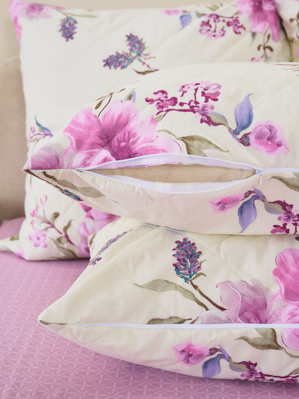 Постельное белье зима-лето из поплина с простыней на резинке - Джина Семейный с прост. на рез.180*200*25 (нав.70x70)