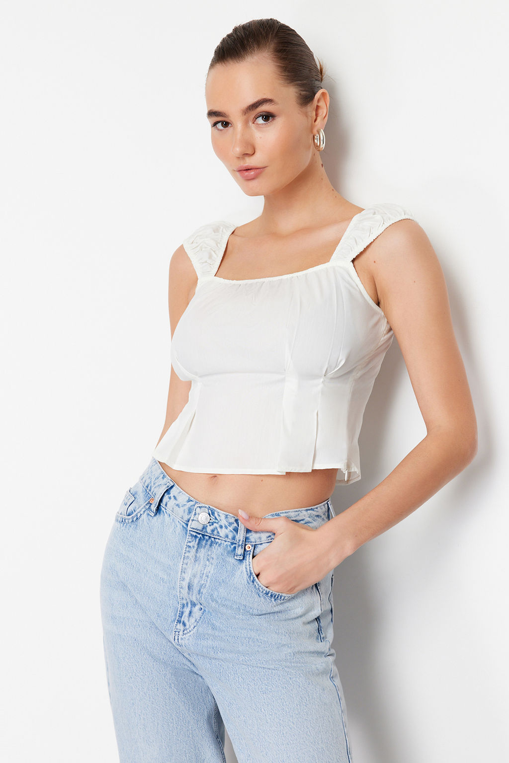 Ekru Fitted/Vucuda Oturan Pamuklu Crop Dokuma Bluz TWOSS24BZ00317 - Trendyolmilla фото 2