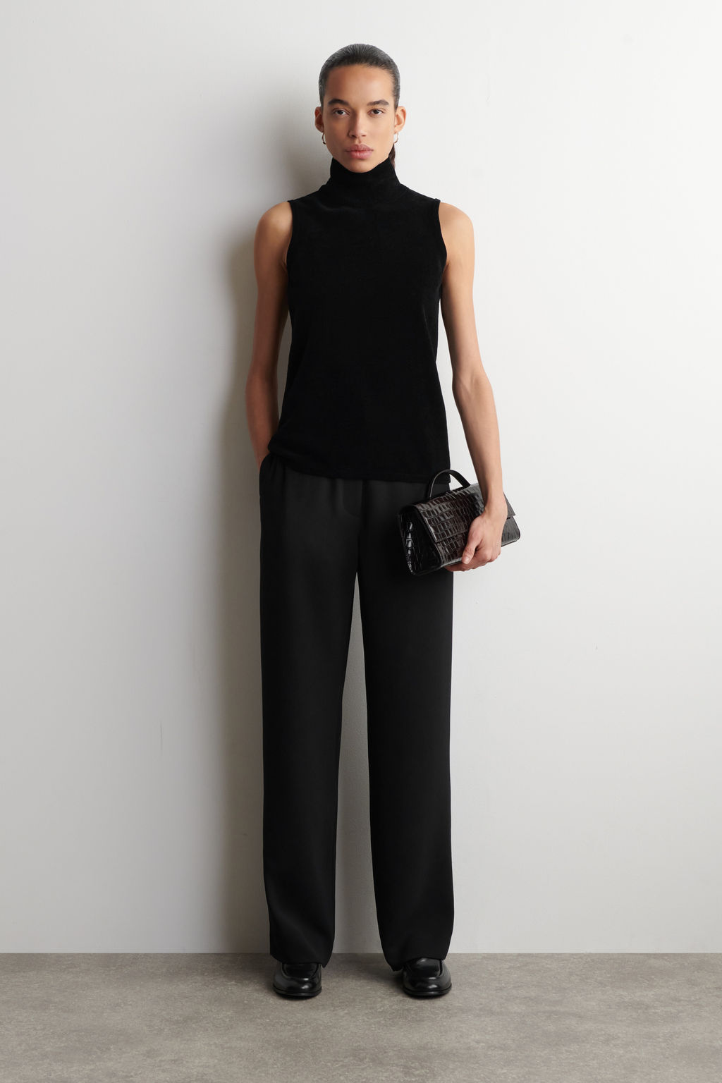 TOP DE CHENILLA SIN MANGAS CON CUELLO ALTO - H&m фото 6