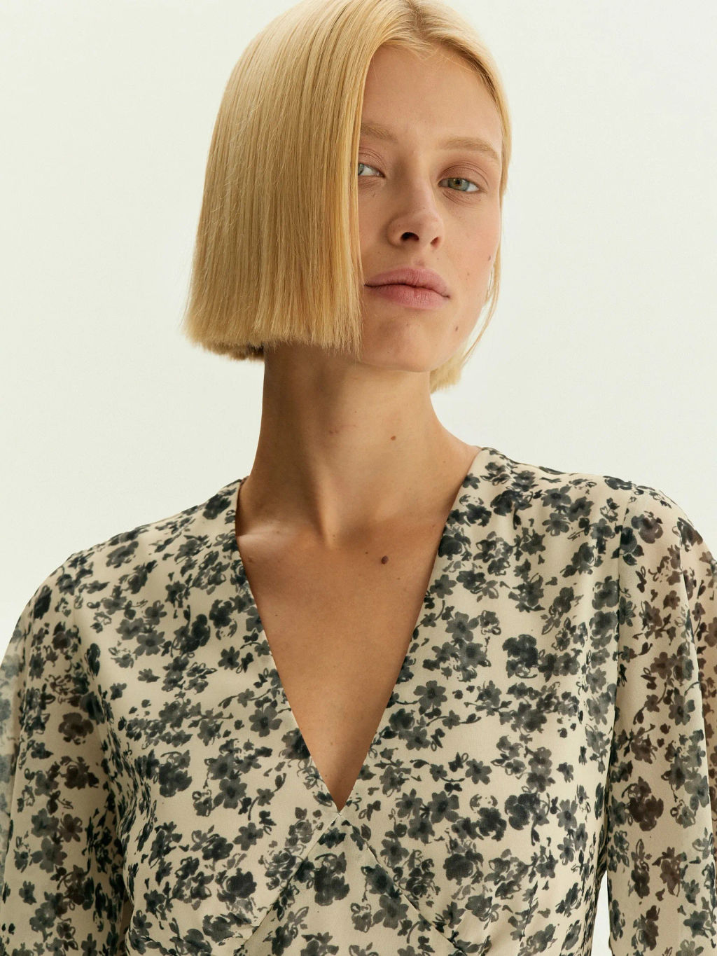 Платье Emka PL1722 миди шифон цветочный принт мультиколор  фото 4