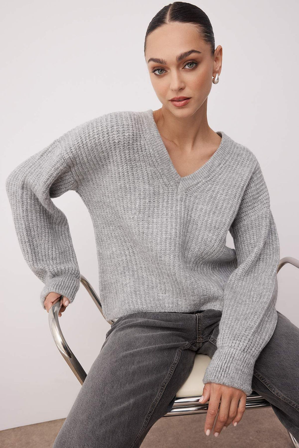 Gri Yumusak Dokulu Genis Kal?p Basic Triko Kazak TWOAW26KZ00092 - Trendyolmilla фото 2