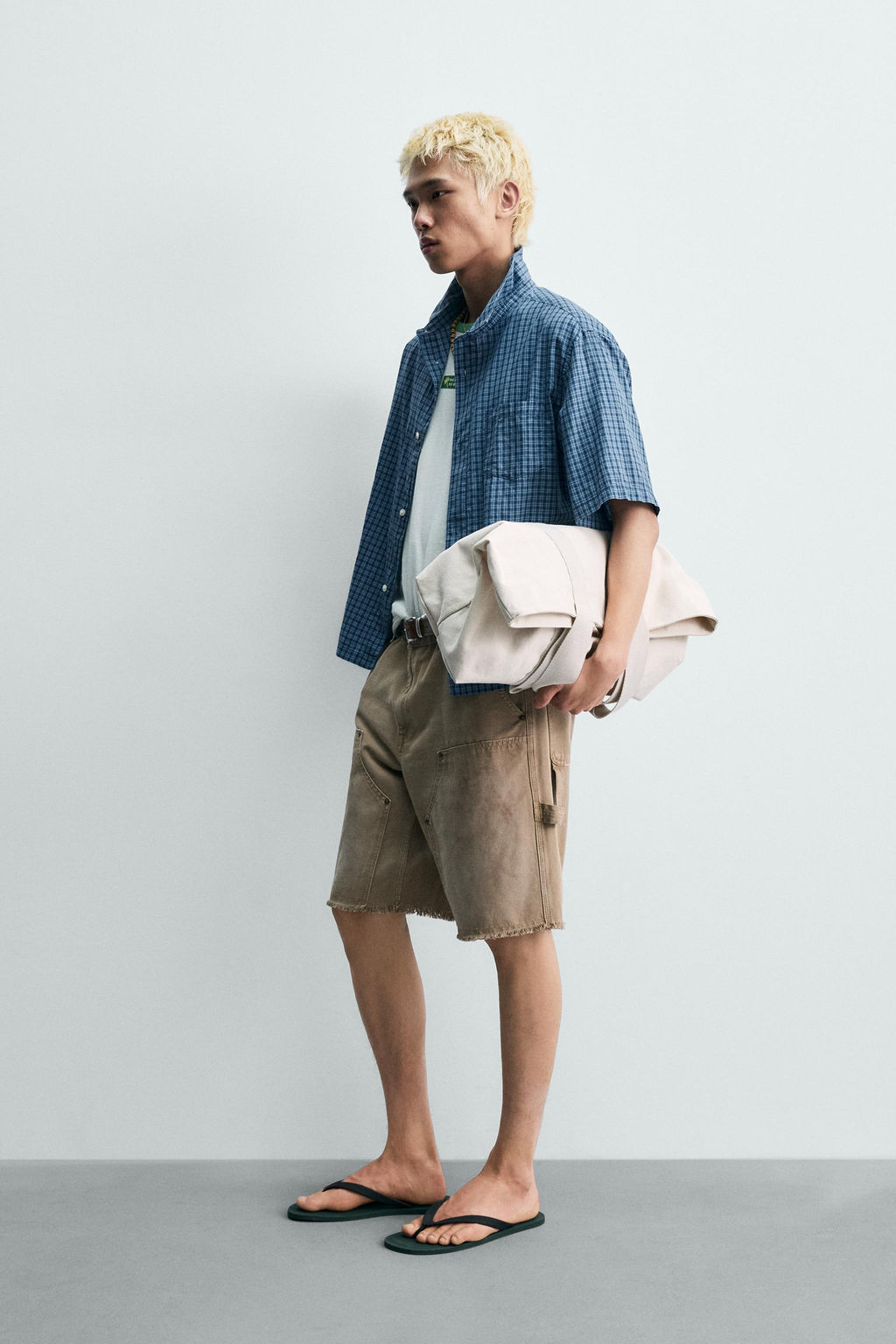 BERMUDA RELAXED FIT BOLSILLO CARPINTERO / Arena