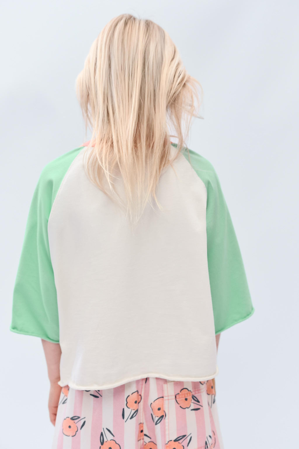 2-14 A?OS/ CAMISETA MANGA RANGL?N CONTRASTE LIMITED EDITION / Verde - Zara фото 8
