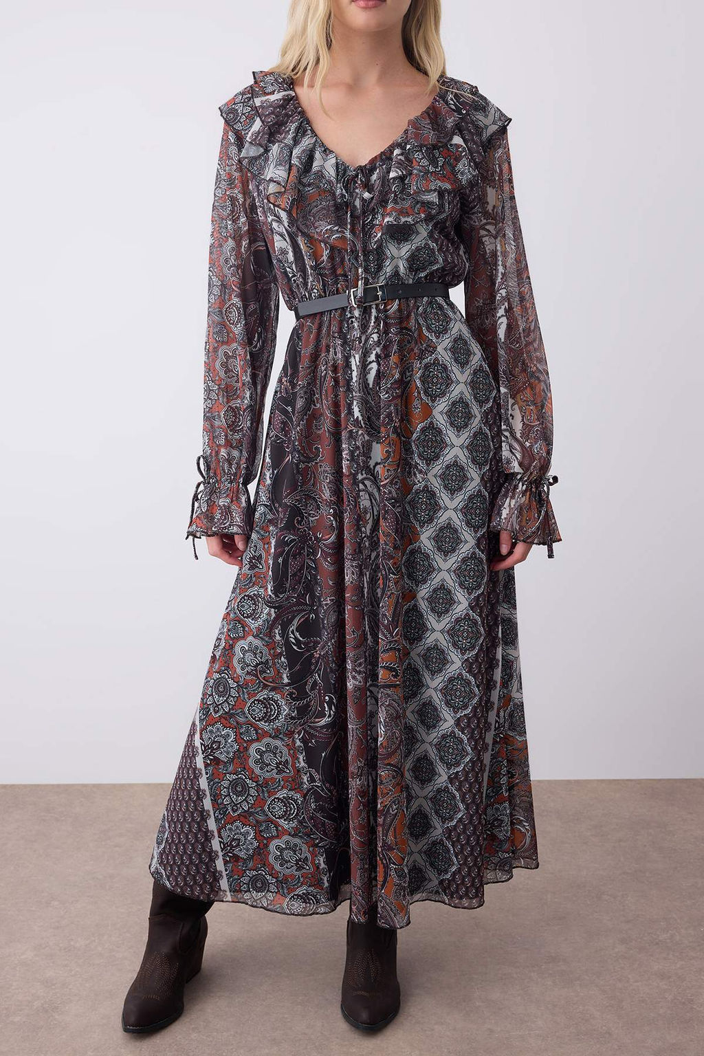 Cok Renkli Boho Bask?l? F?rf?r Detayl? Skater/Belden Ac?lan Midi Esnek Orme Elbise TWOAW26EL00250