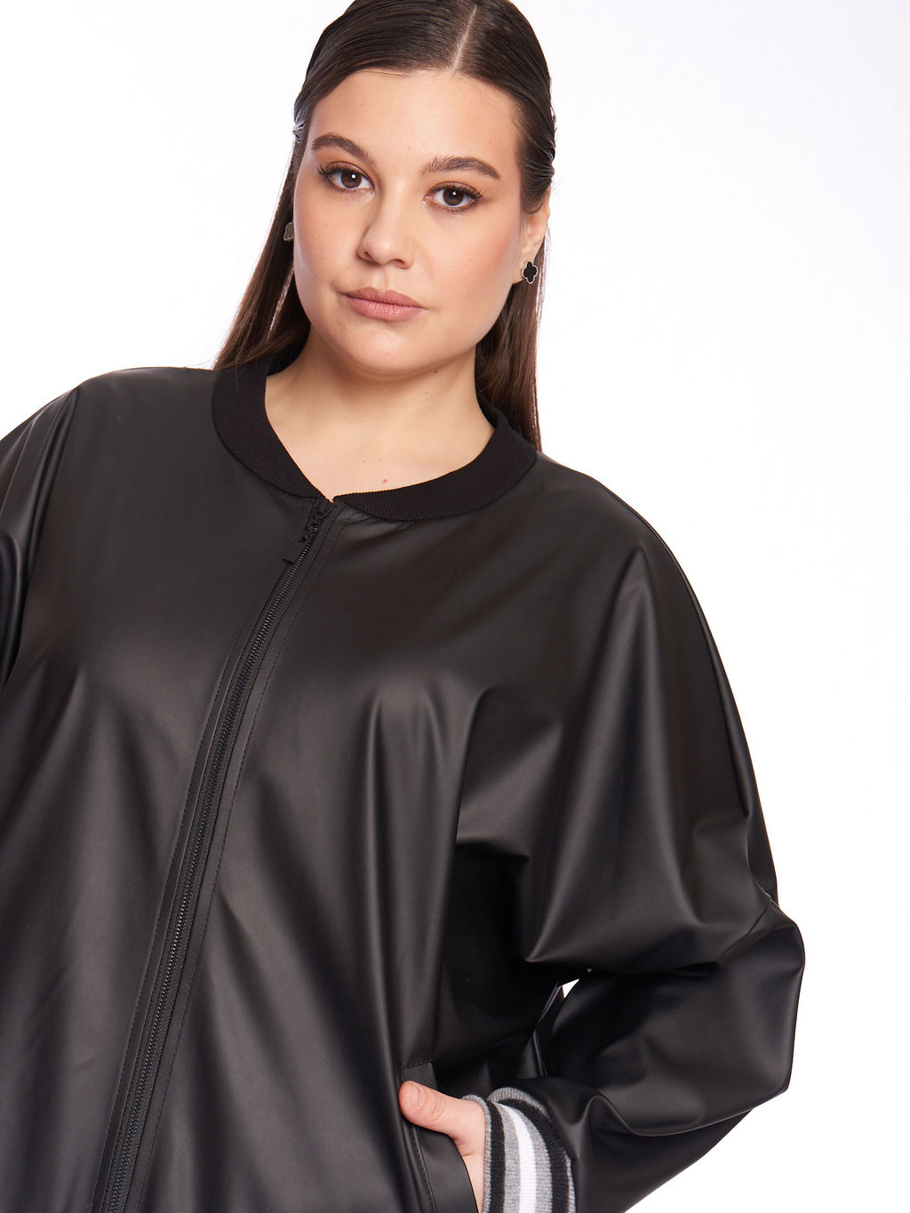 Бомбер кожаный GA00109STR01