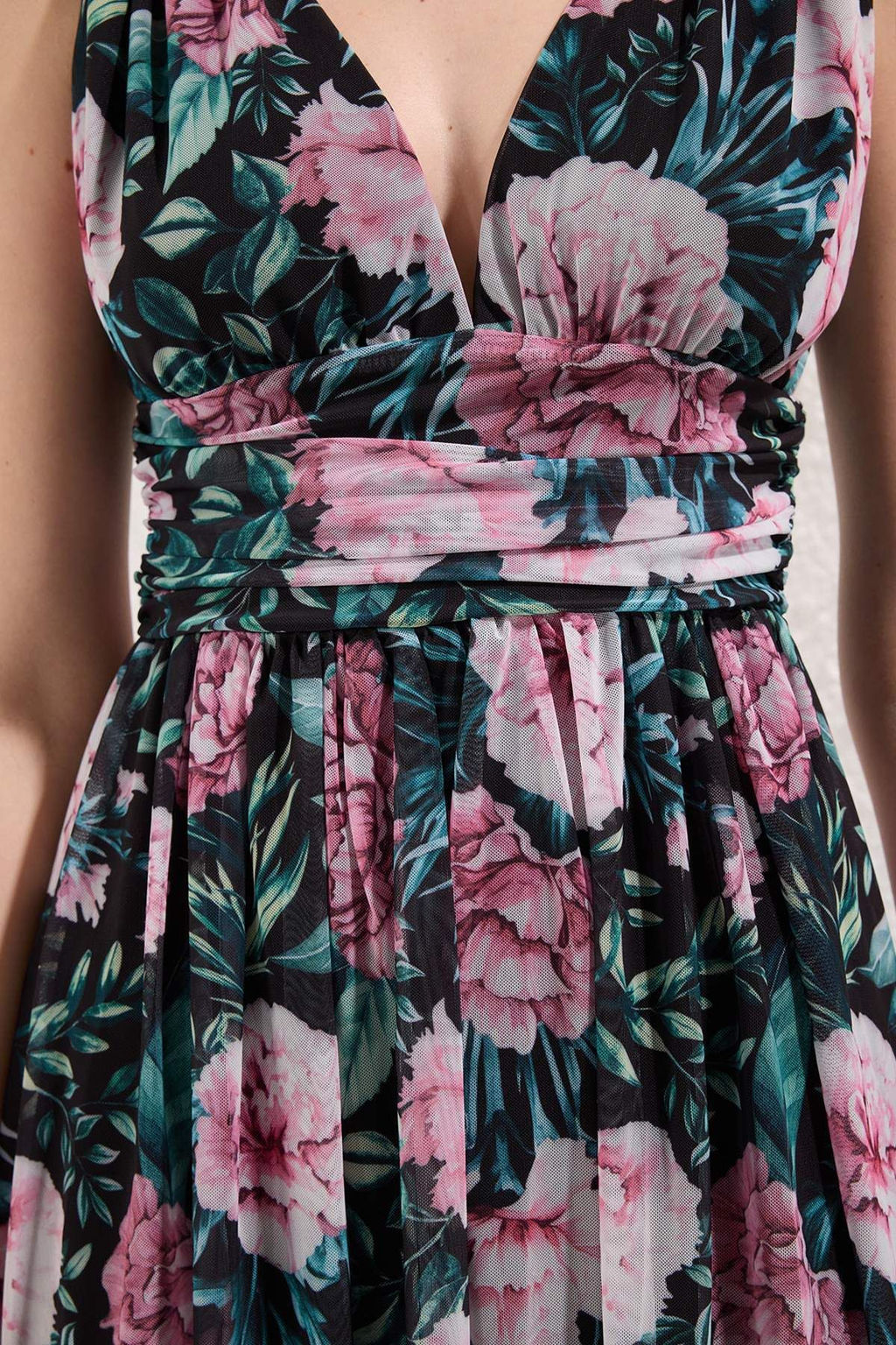 TRENDYOLMILLA Yag Yesili A-Kesim V Yaka Orme Uzun S?k Abiye Elbise TPRSS25AE00096  фото 3