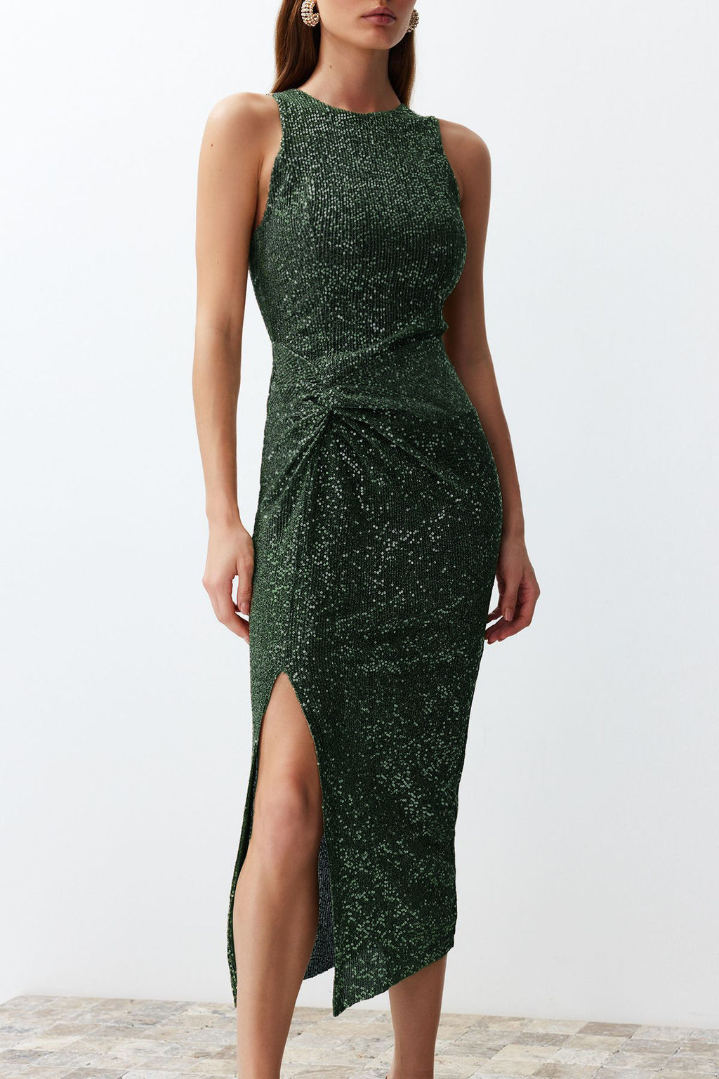 TRENDYOLMILLA Alt?n Vucuda Oturan Orme Par?lt?l? Pullu Orme Payet S?k Uzun Abiye Elbise TPRSS24EL00030  фото 34