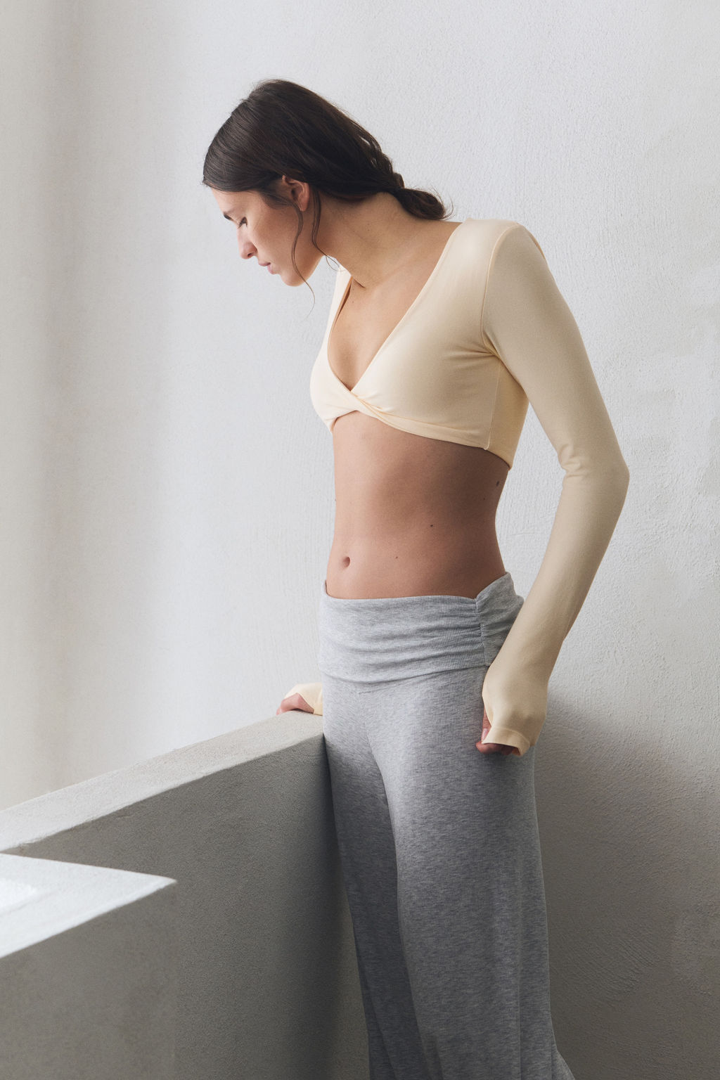 Top de deporte DryMove con detalle girado - H&m фото 8