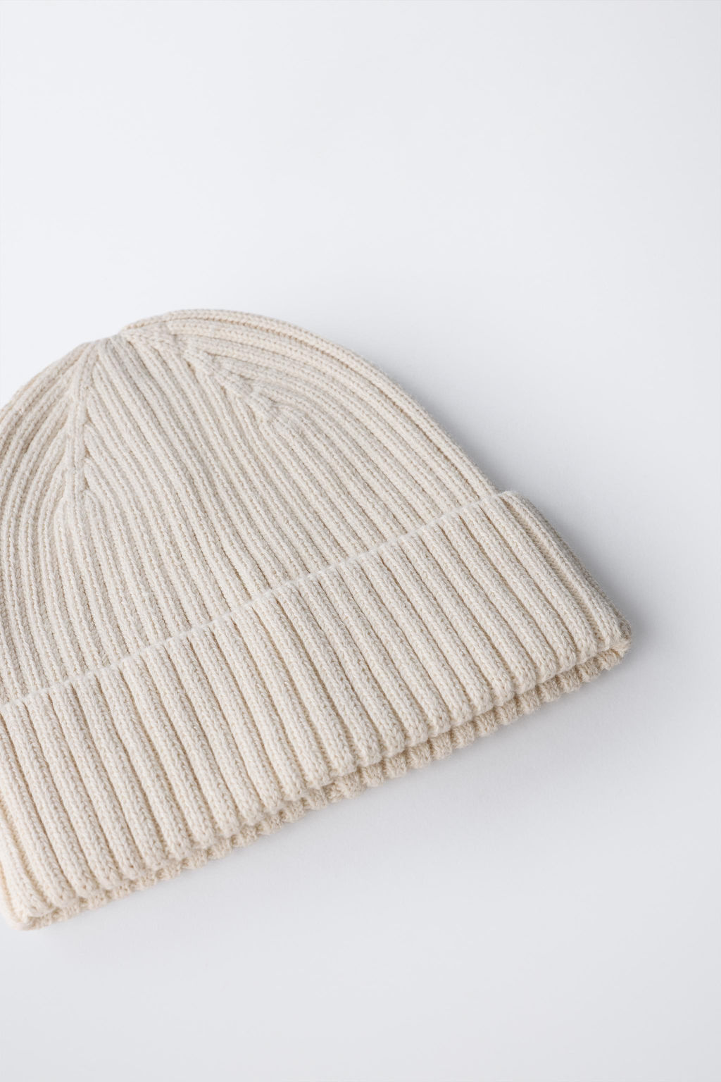 PLAIN KNIT BEANIE - Zara фото 3