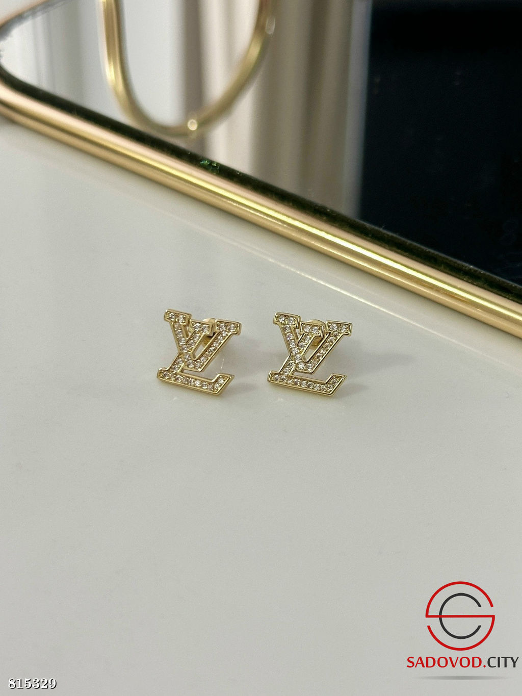 Серьги с камнями из медицинской стали