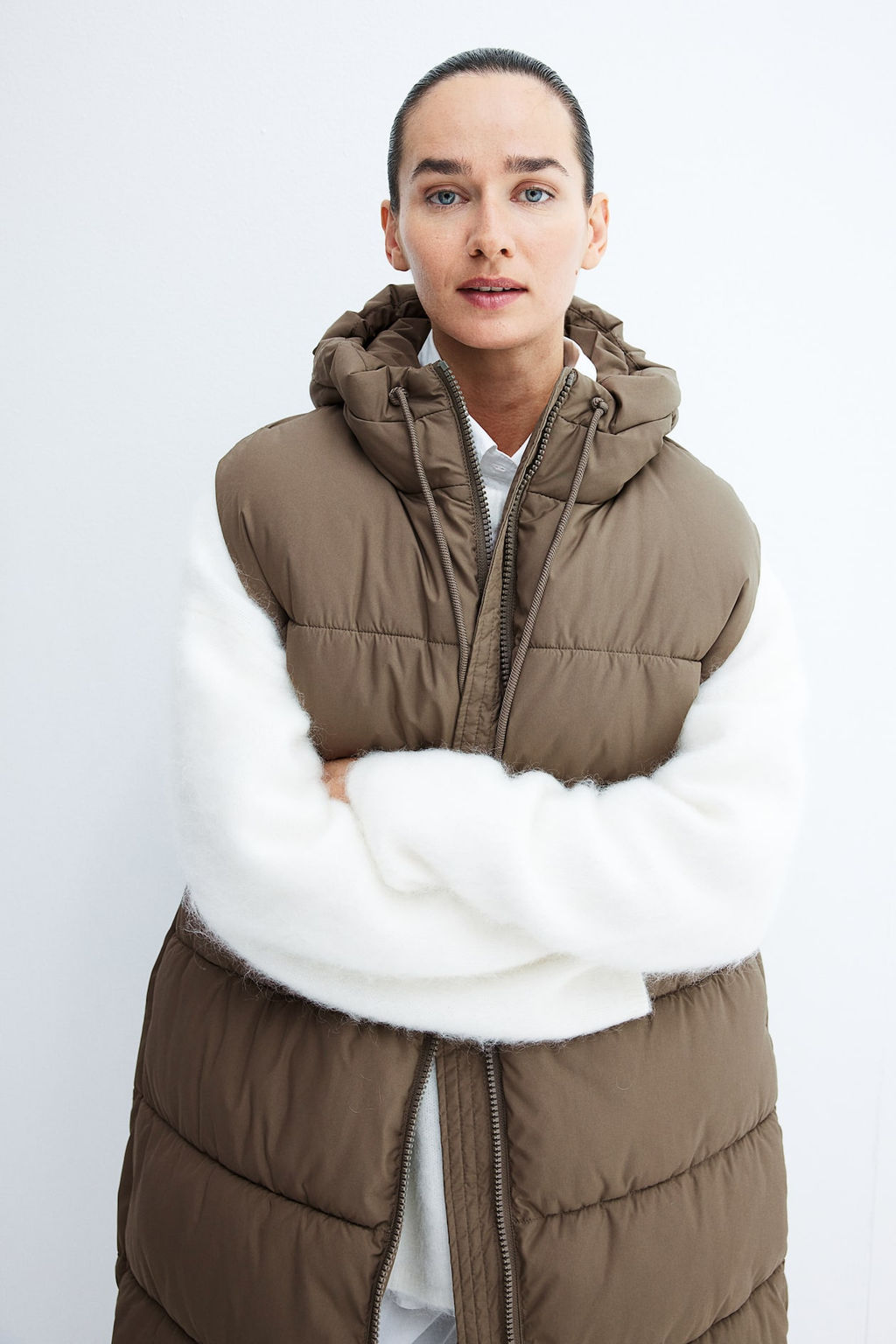 MAMA Chaleco puffy con capucha - H&m фото 3