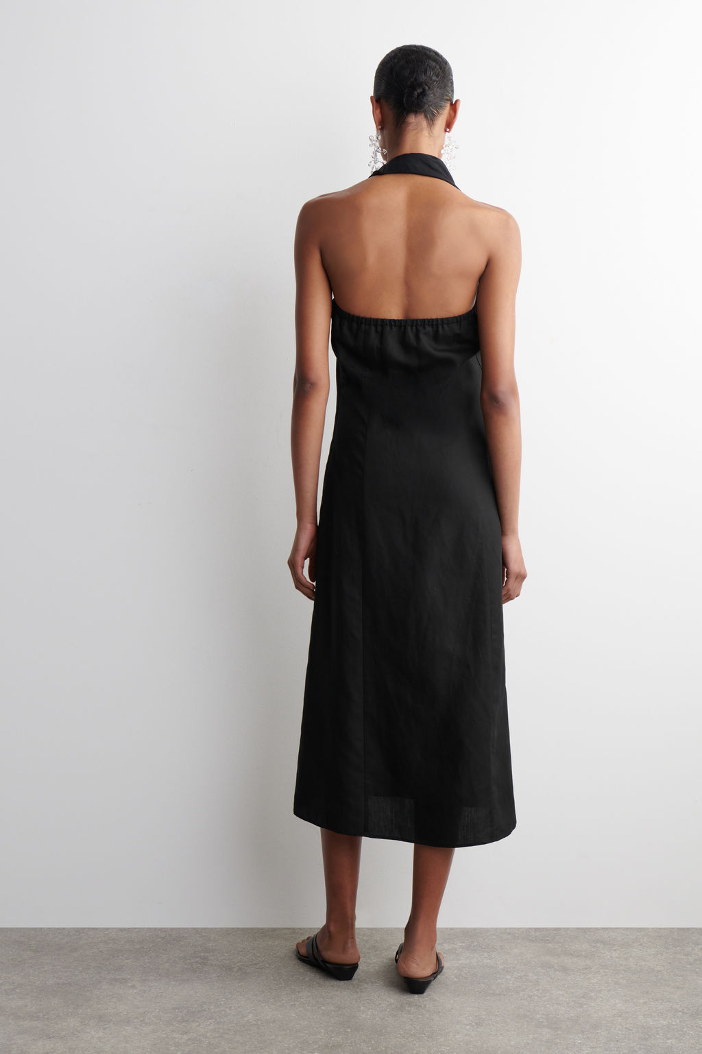 VESTIDO CON CUELLO HALTER EN MEZCLA DE LINO - H&m фото 6