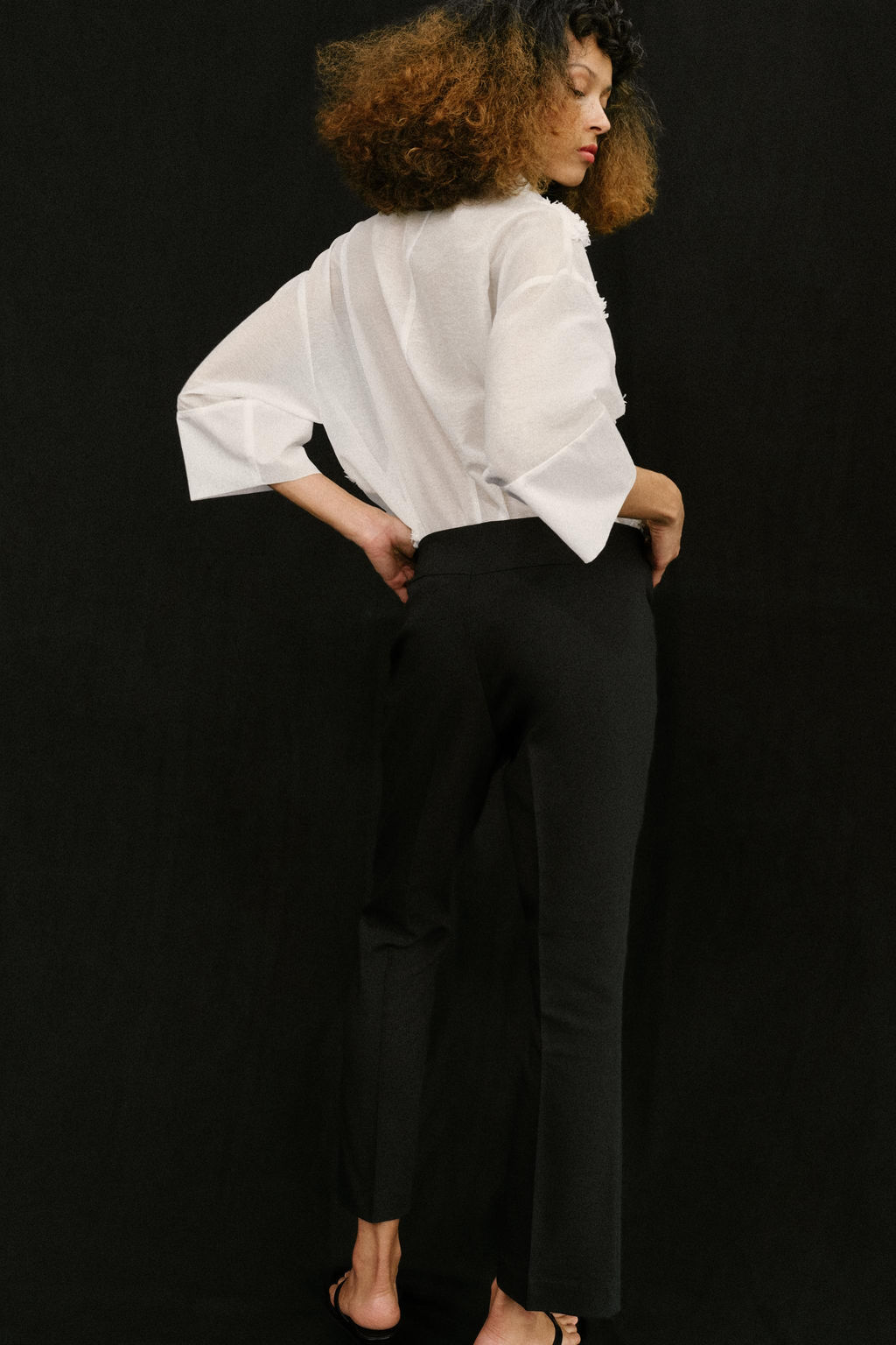 CAMISA FLUIDA FLORES RELIEVE / Blanco - Zara фото 5