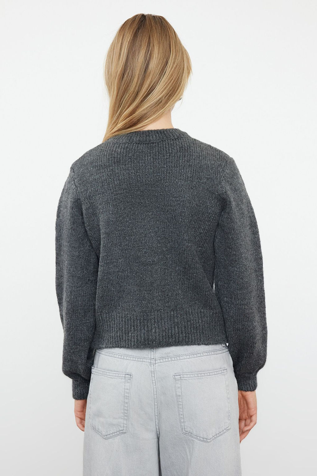 Antrasit Yumusak Dokulu Mucevher Dugmeli Ceket Gorunumlu Triko H?rka TWOAW21HI0034