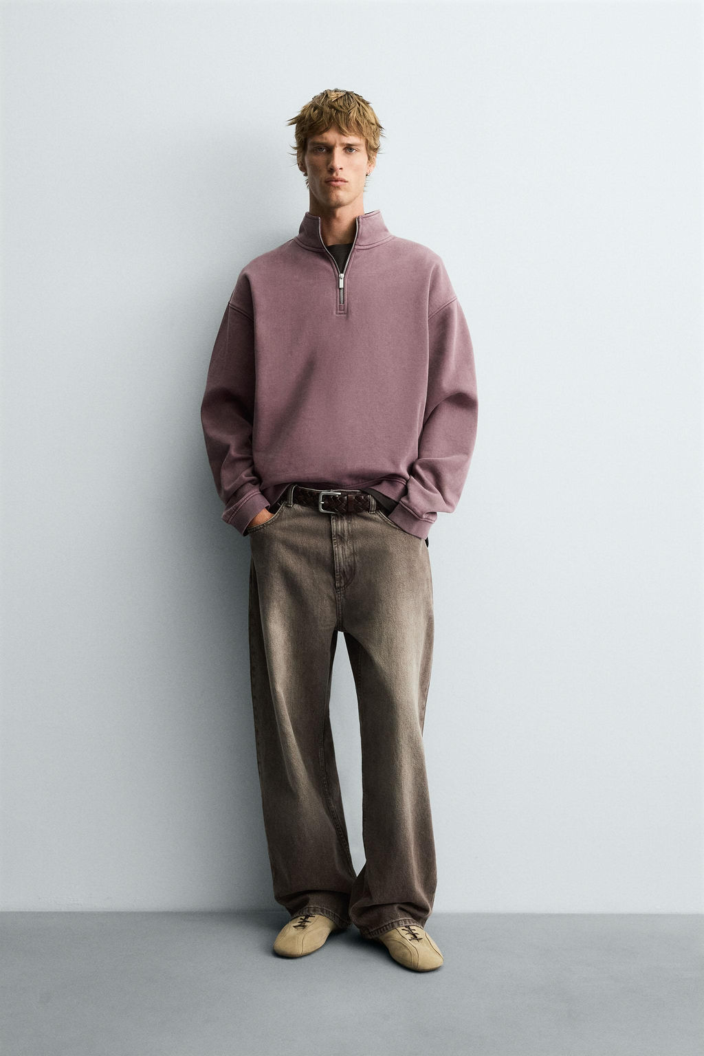 WASHED QUARTER-ZIP SWEATSHIRT