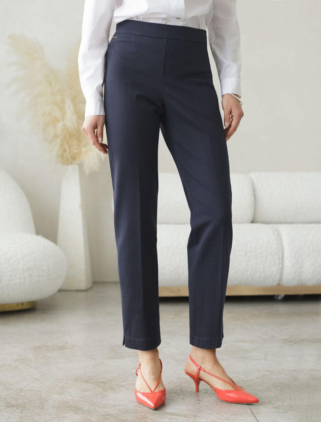 D44.146 Брюки женские темно-синий