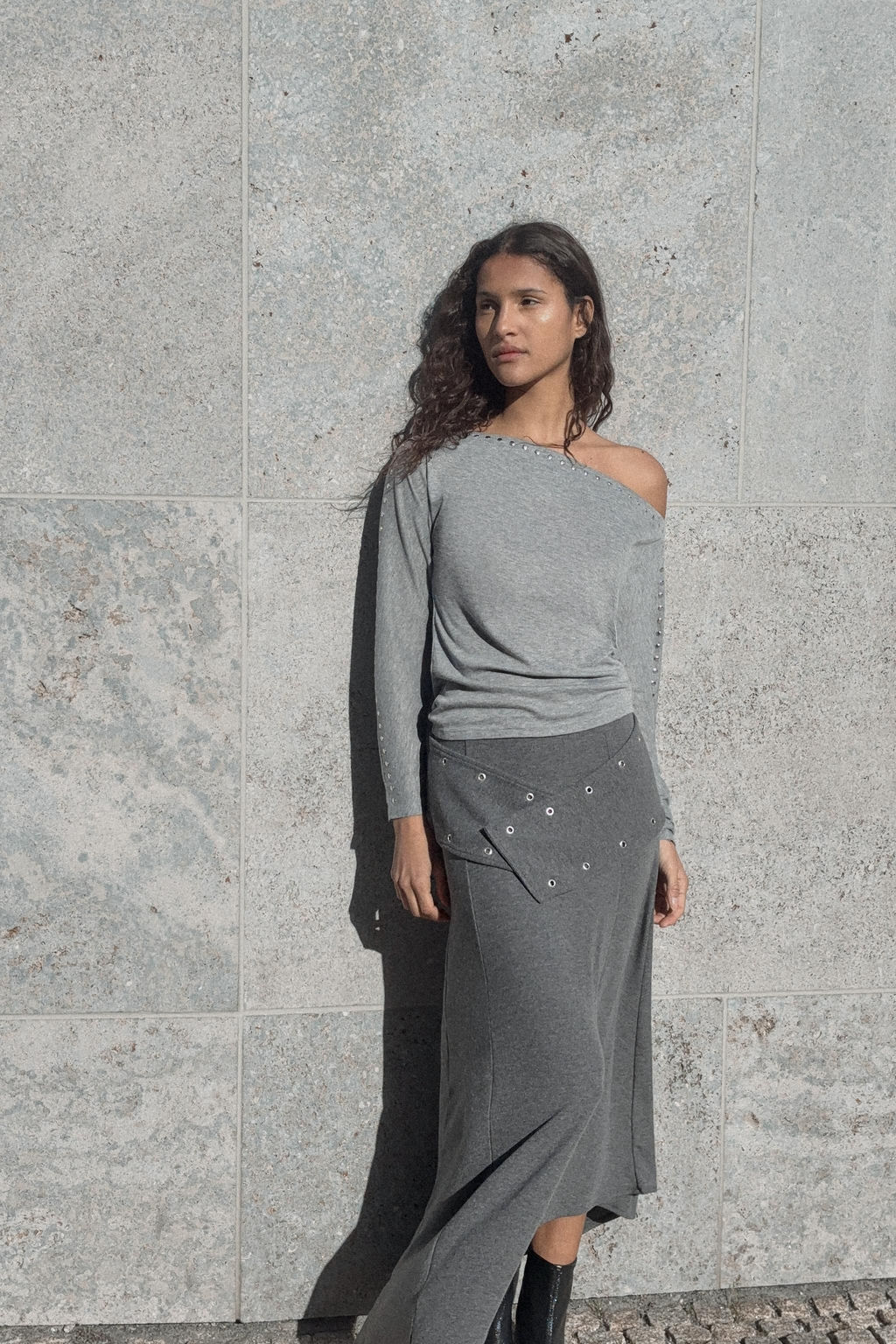 SOFT STUDDED MIDI SKIRT - Zara фото 2