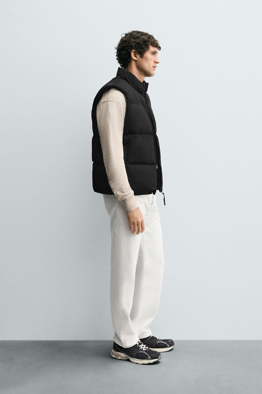 REGULAR FIT PADDED GILET