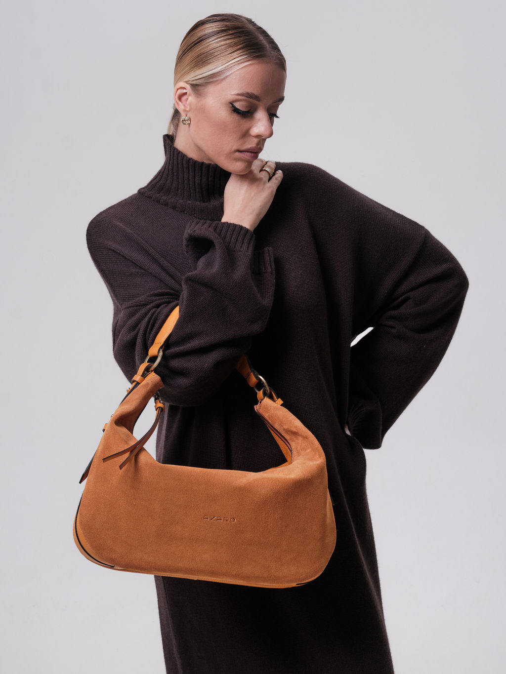 Сумка замшевая багет Azaro 30861 оранжевый карандаш