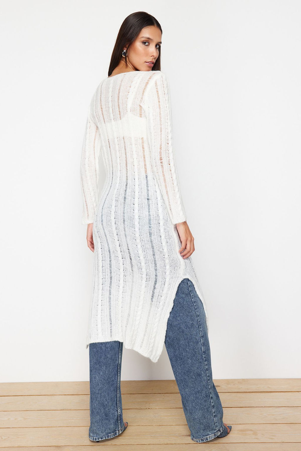 Ekru Yumusak Dokulu Gevsek Orgu Detayl? Triko Maxi Elbise TWOSS24EL00904 - Trendyolmilla фото 4