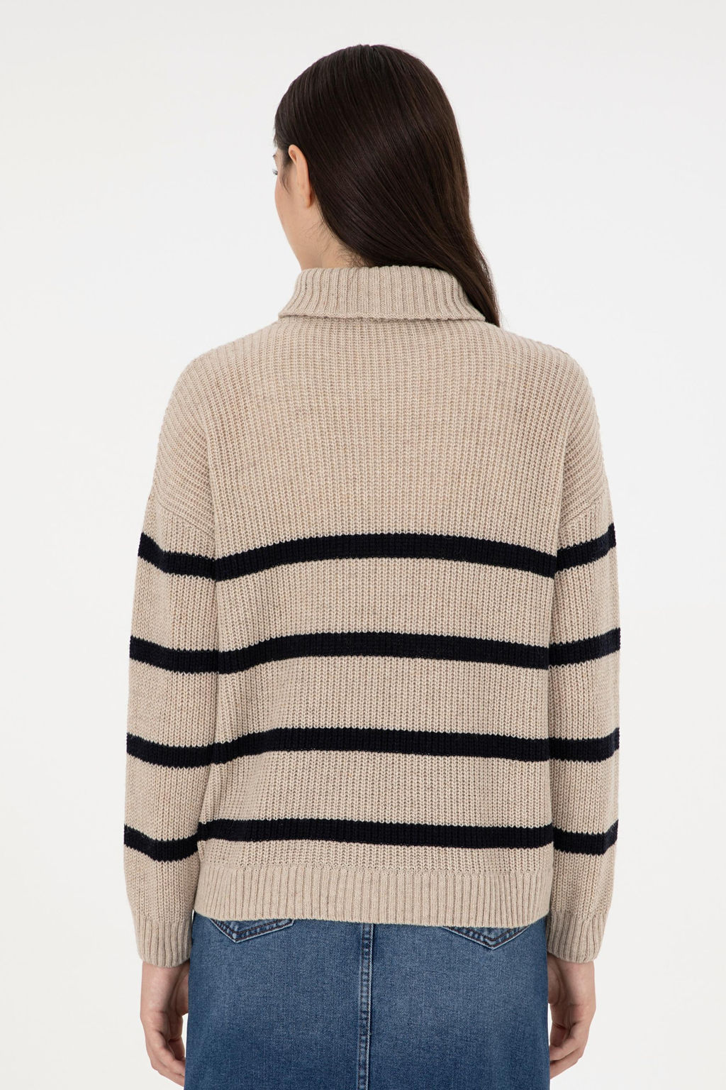 Женский свитер с v-образным вырезом и камнями Неожиданная скидка в корзине - U.s. polo assn фото 5