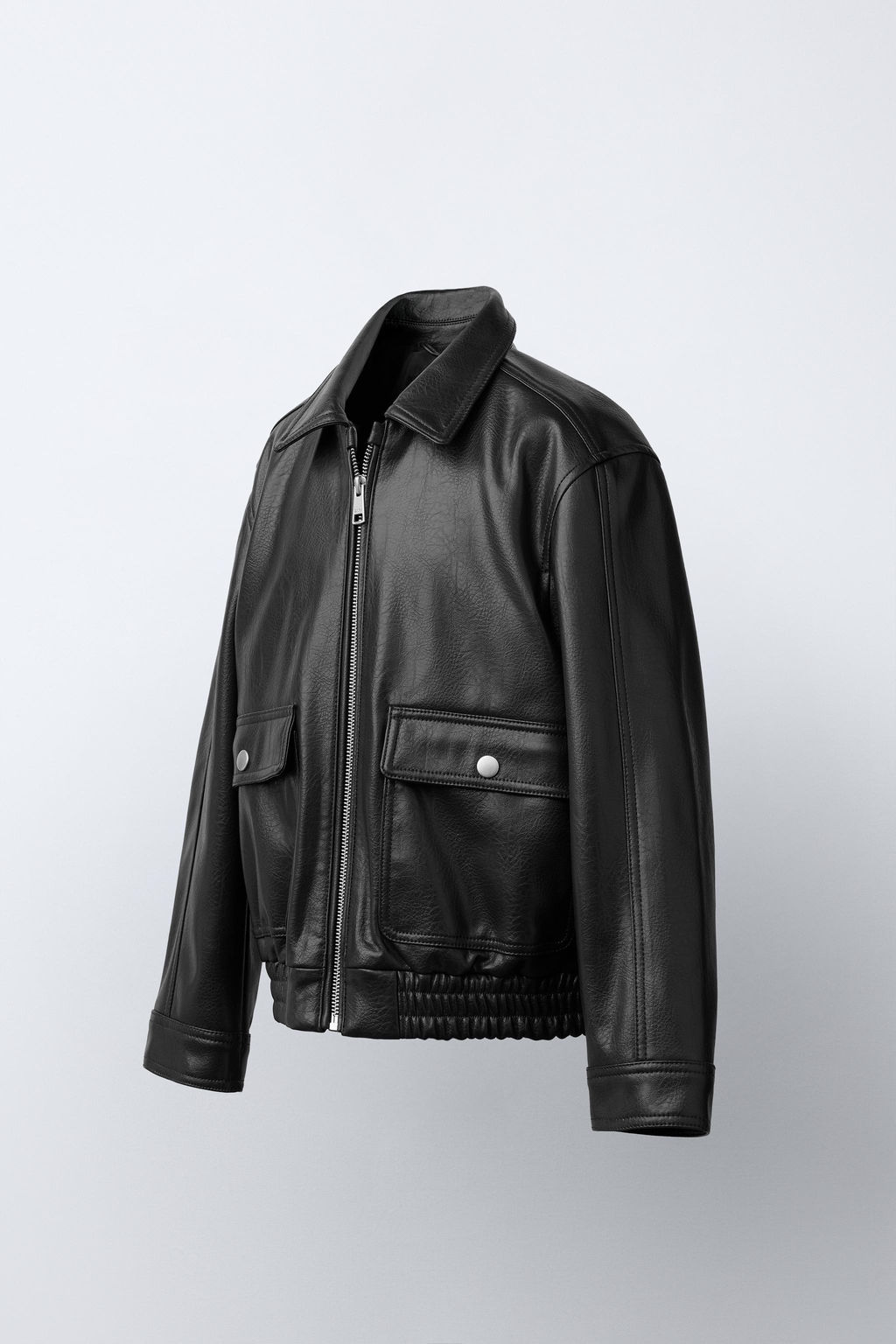 CAZADORA EFECTO PIEL BOLSILLOS / Negro