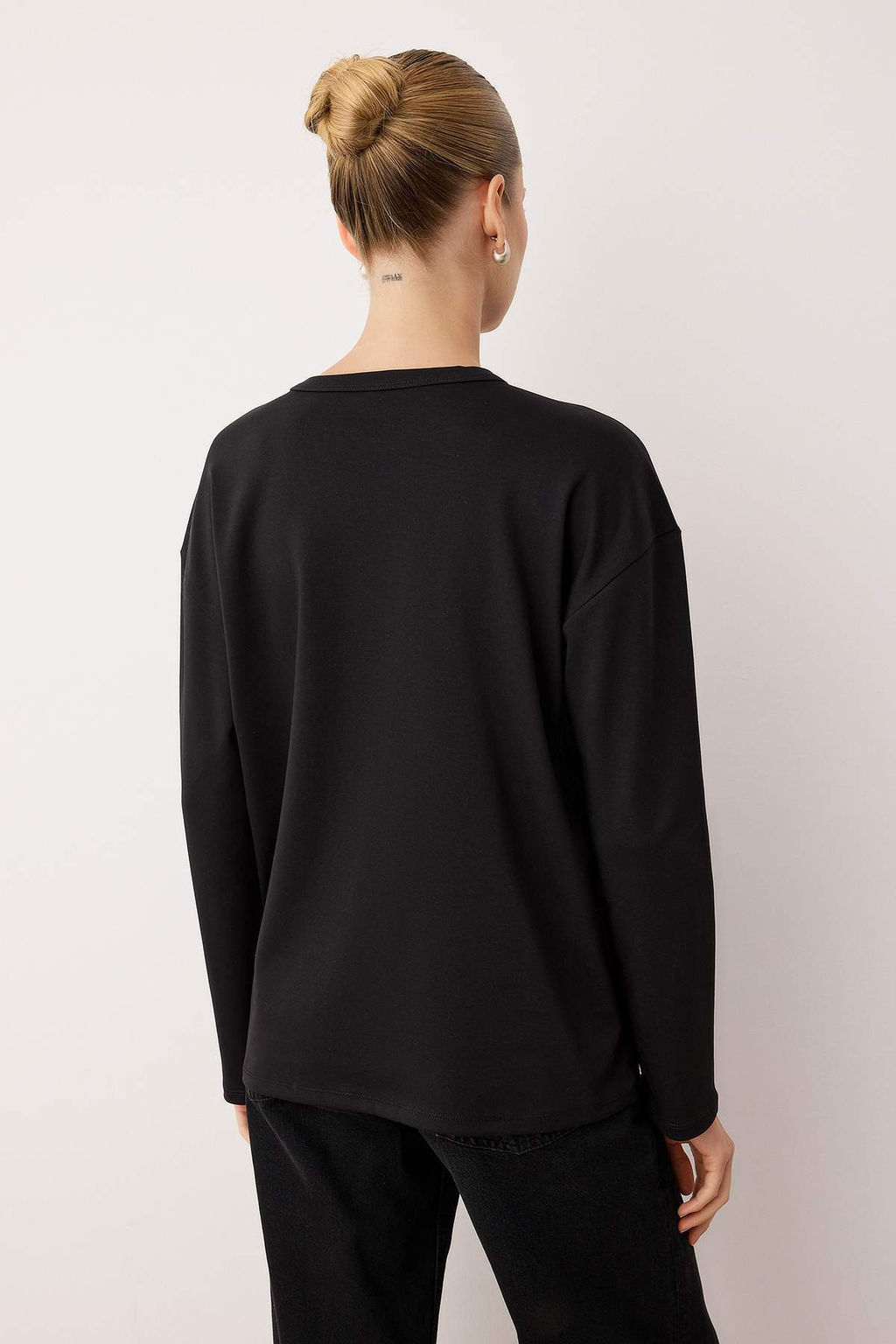 Siyah Soft Touch Kusgozu Detayl? Interlok Relaxed/Rahat Kesim Orme Bluz TWOAW26BZ00258 - Trendyolmilla фото 4