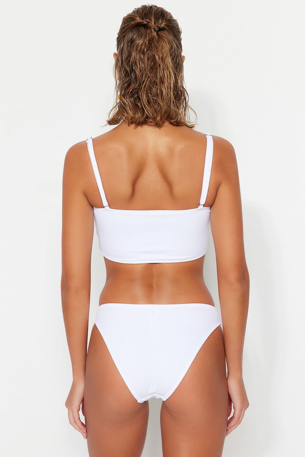 Beyaz V Kesim Dokulu Normal Paca Bikini Alt? TBESS22BA0121