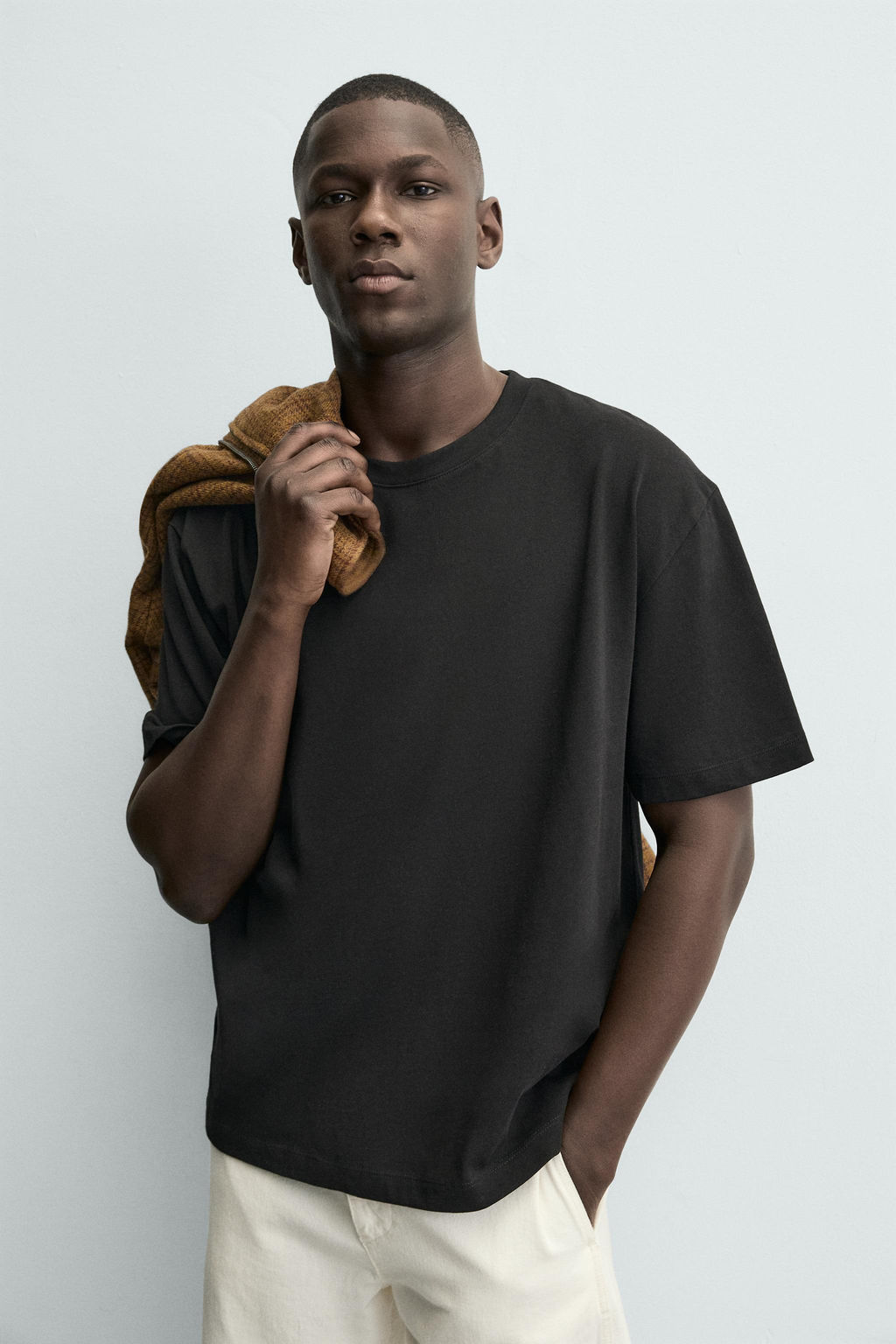 CAMISETA HEAVYWEIGHT B?SICA / Negro - Zara фото 5