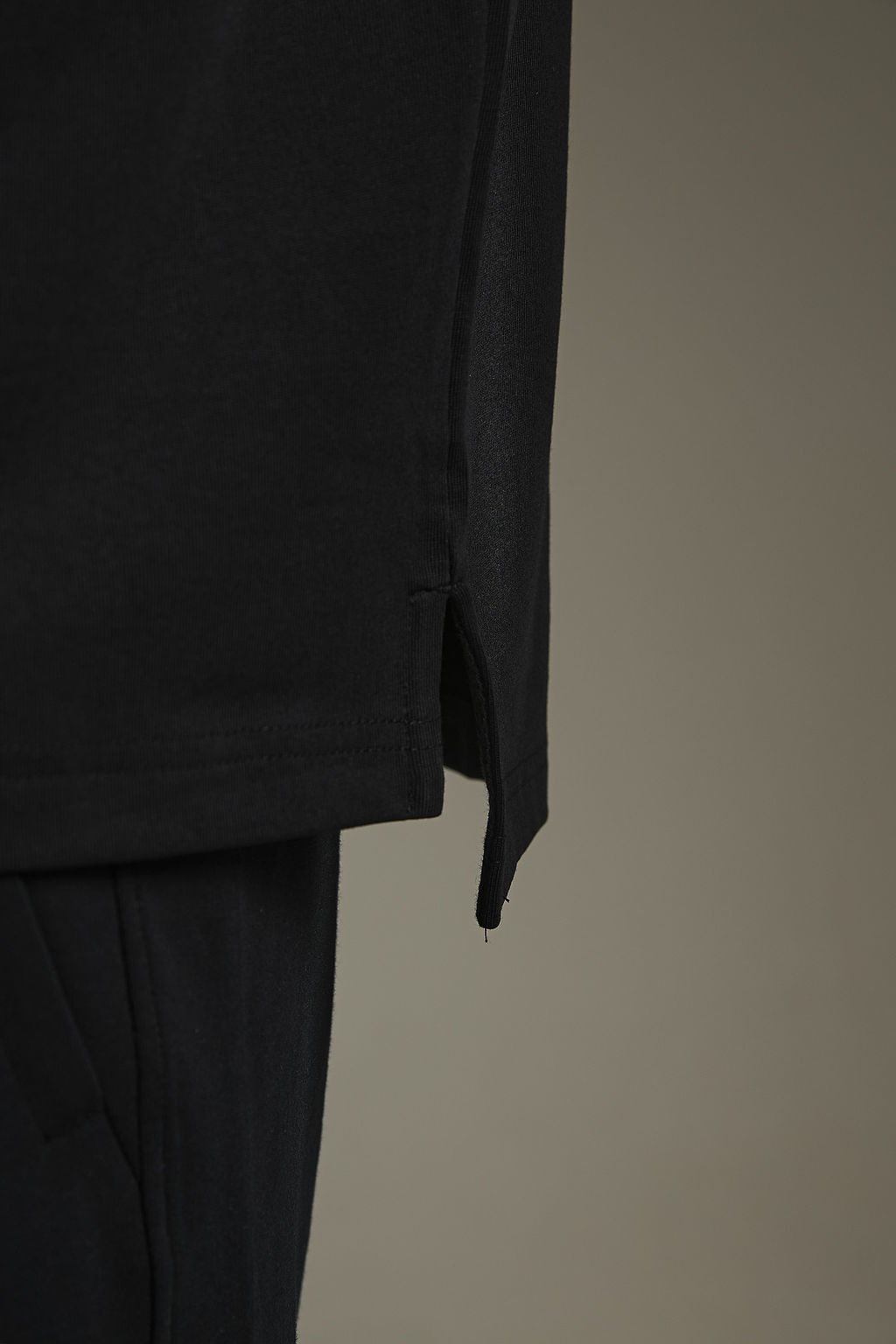 Лонгслив Черный - Anta фото 4