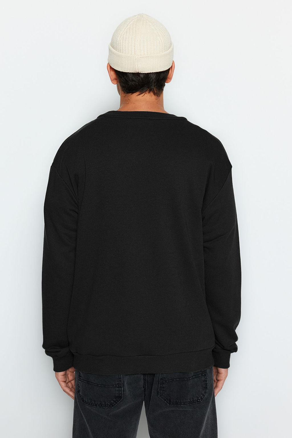 TRENDYOL MAN Siyah Oversize/Genis Kesim Bisiklet Yaka Sanat Tema Aplikeli Ici Polarl? Sweatshirt TMNAW24SW00038 - Trendyolmilla фото 14
