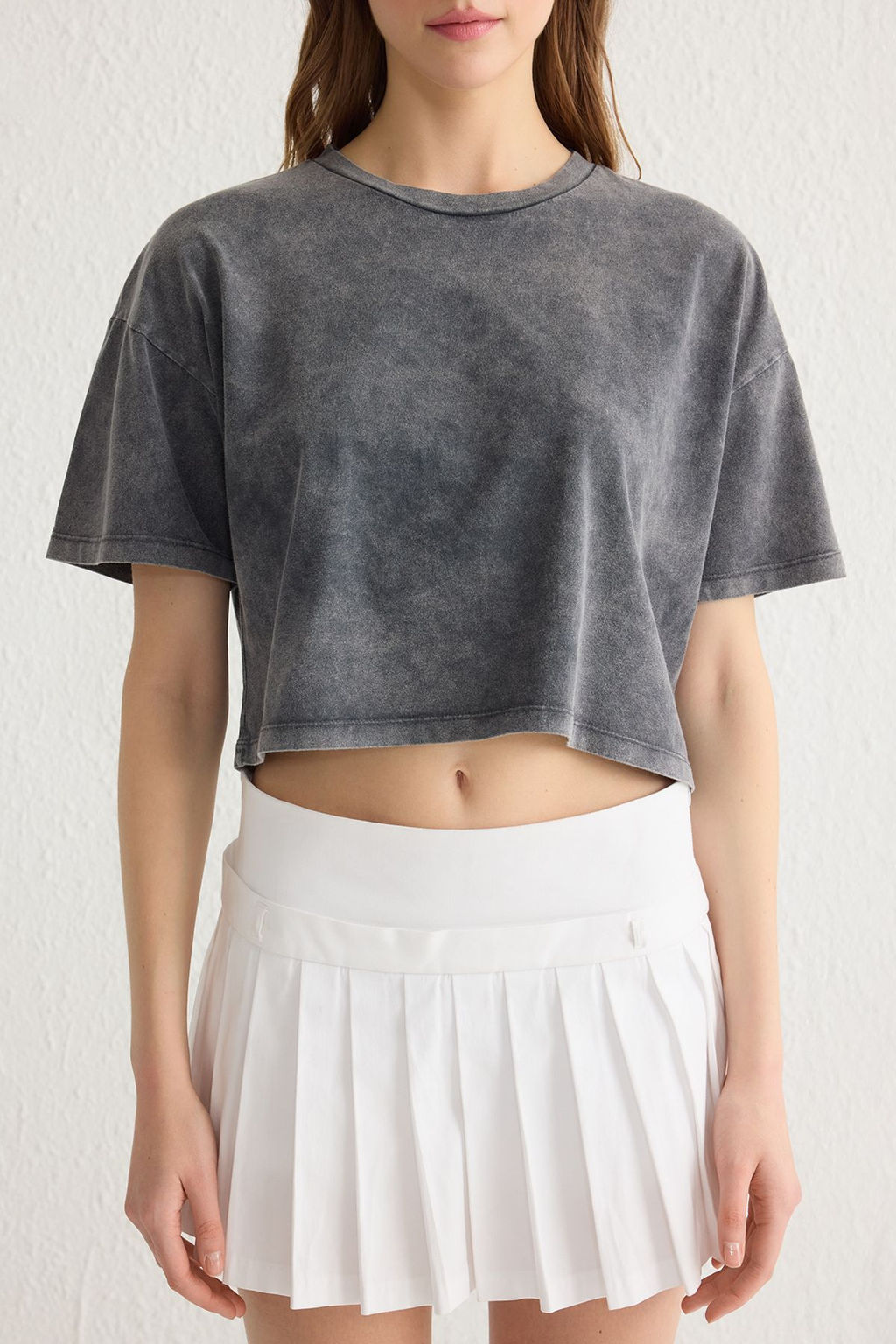 Premium Antrasit Y?kamal? %100 Kal?n Pamuklu Crop Orme T-Shirt TWOSS23TS00038