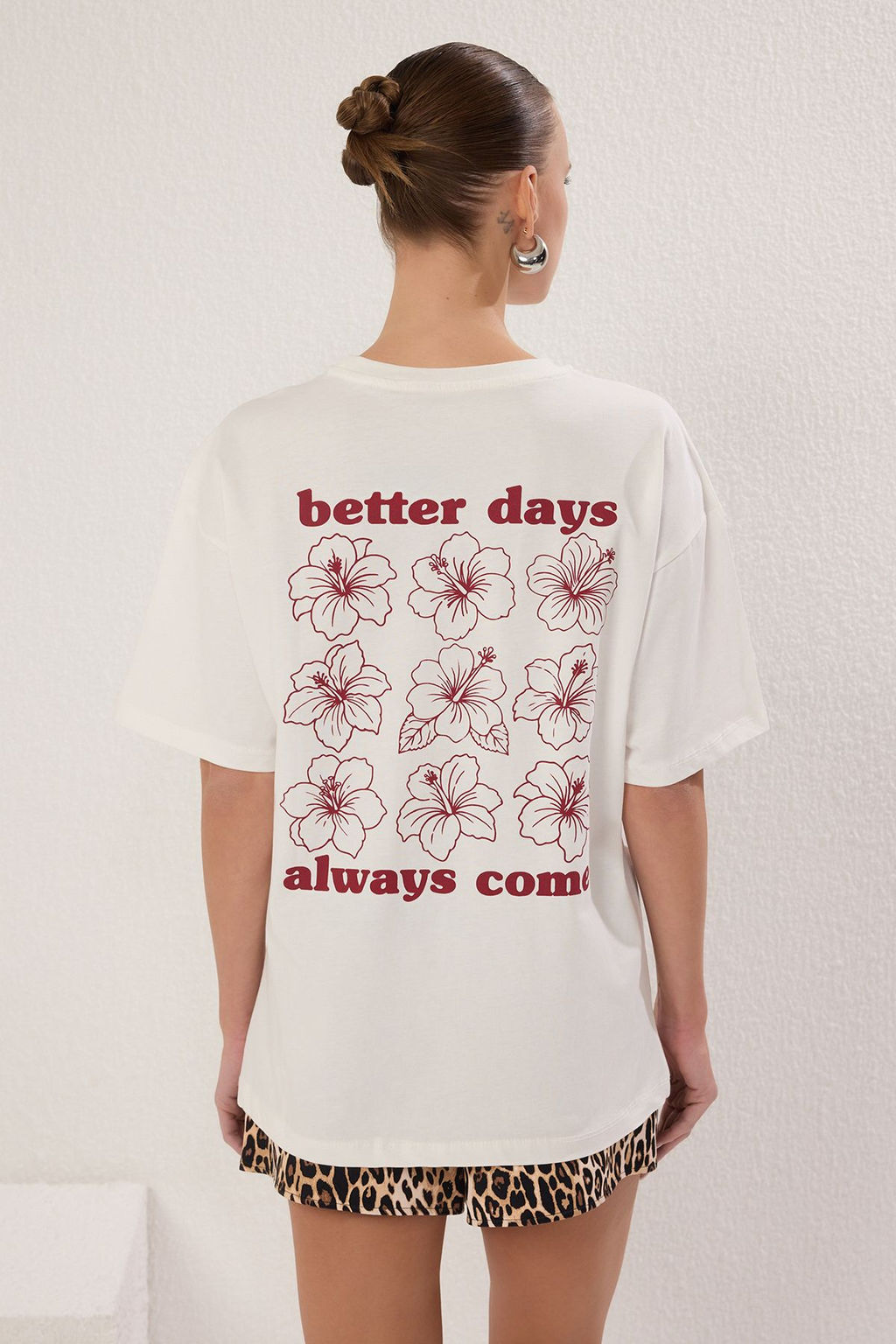 TRENDYOLMILLA Ac?k Mavi %100 Pamuk Oversize/Genis Kal?p On Arka Bask?l? Orme T-Shirt TWOSS25TS00059  фото 12