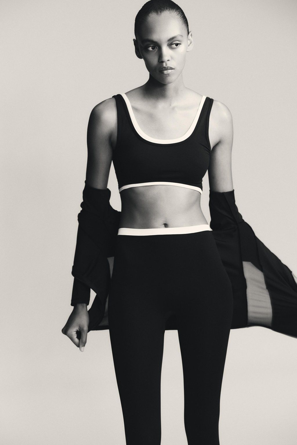 SPORTY DOUBLE EFFECT CROP TOP - Zara фото 6