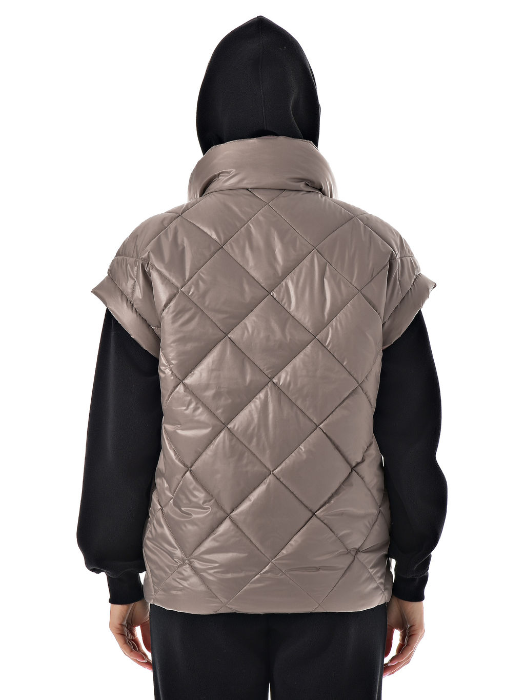 Жилет утепленный стеганый без капюшона