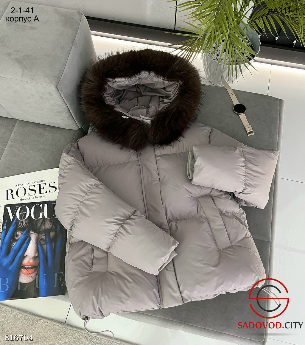 женская зимняя куртка с капюшоном и мехом - Bruno фото 4