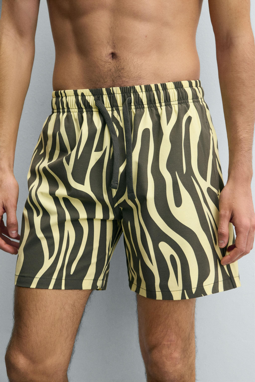 ANIMAL PRINT LONG SWIMMING TRUNKS - Zara фото 8