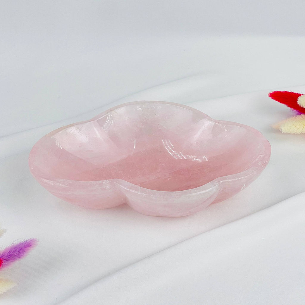 Чаша из мадагаскарского Розового кварца