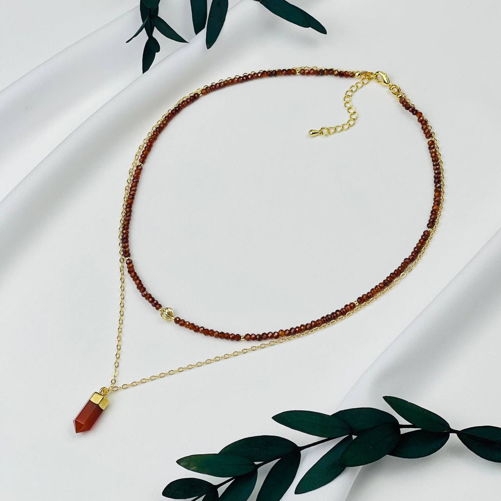 Колье из Граната "Спессартин" с подвеской из Сердолика
