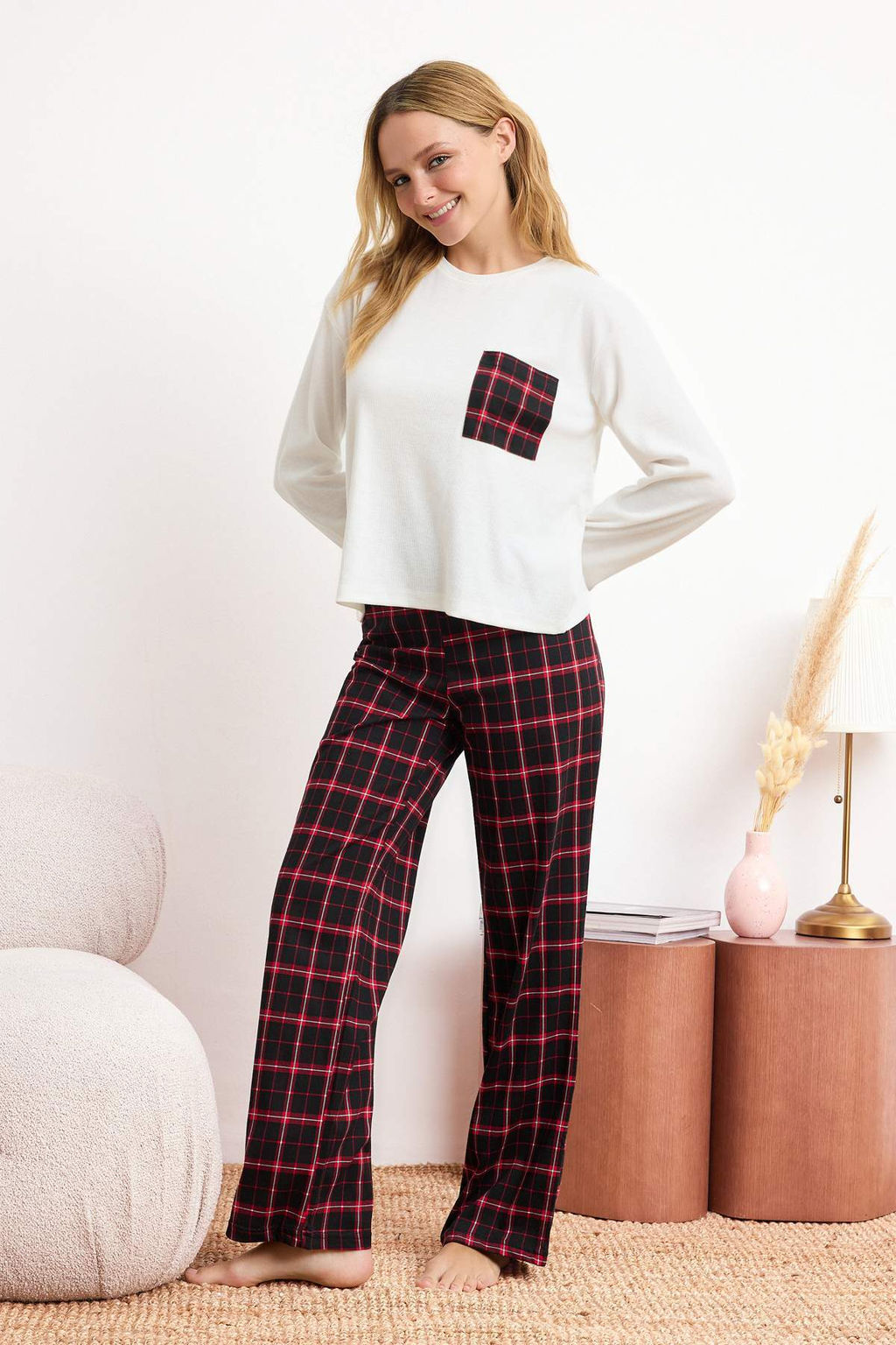 Trendyolmilla Beyaz %100 Pamuklu Ekoseli Cep Detayl? Orme Pijama Tak?m? THMAW24PT00228  фото 10