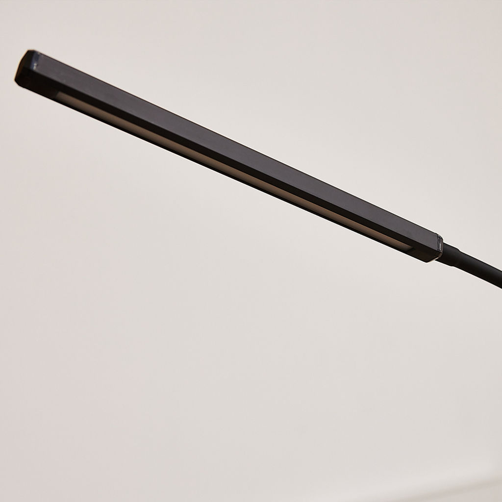 ULM-T619 10W/3000-6500K/DIM BLACK Торшер напольный светодиодный, 10W, с регулировкой наклона. Сенсорный выключатель. Диммер. Черный. ТМ Uniel