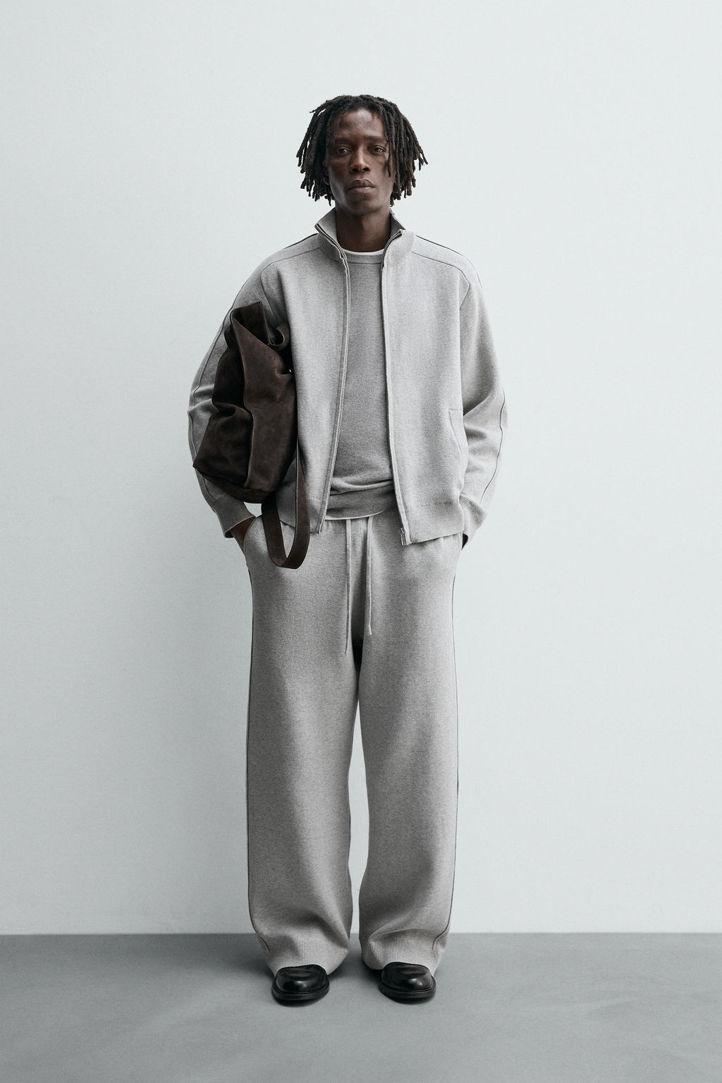 ZIP-UP CARDIGAN