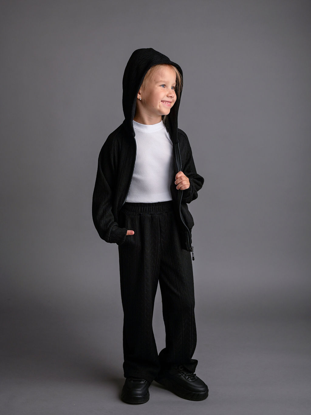 Костюм вязаный ЦВЕТ: ЧЕРНЫЙ