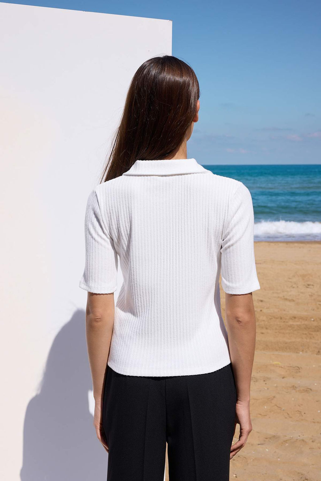 Ekru More Sustainable Fitted/Vucuda Oturan Dugmeli Esnek Orme Bluz TWOAW26BZ00228 - Trendyolmilla фото 4