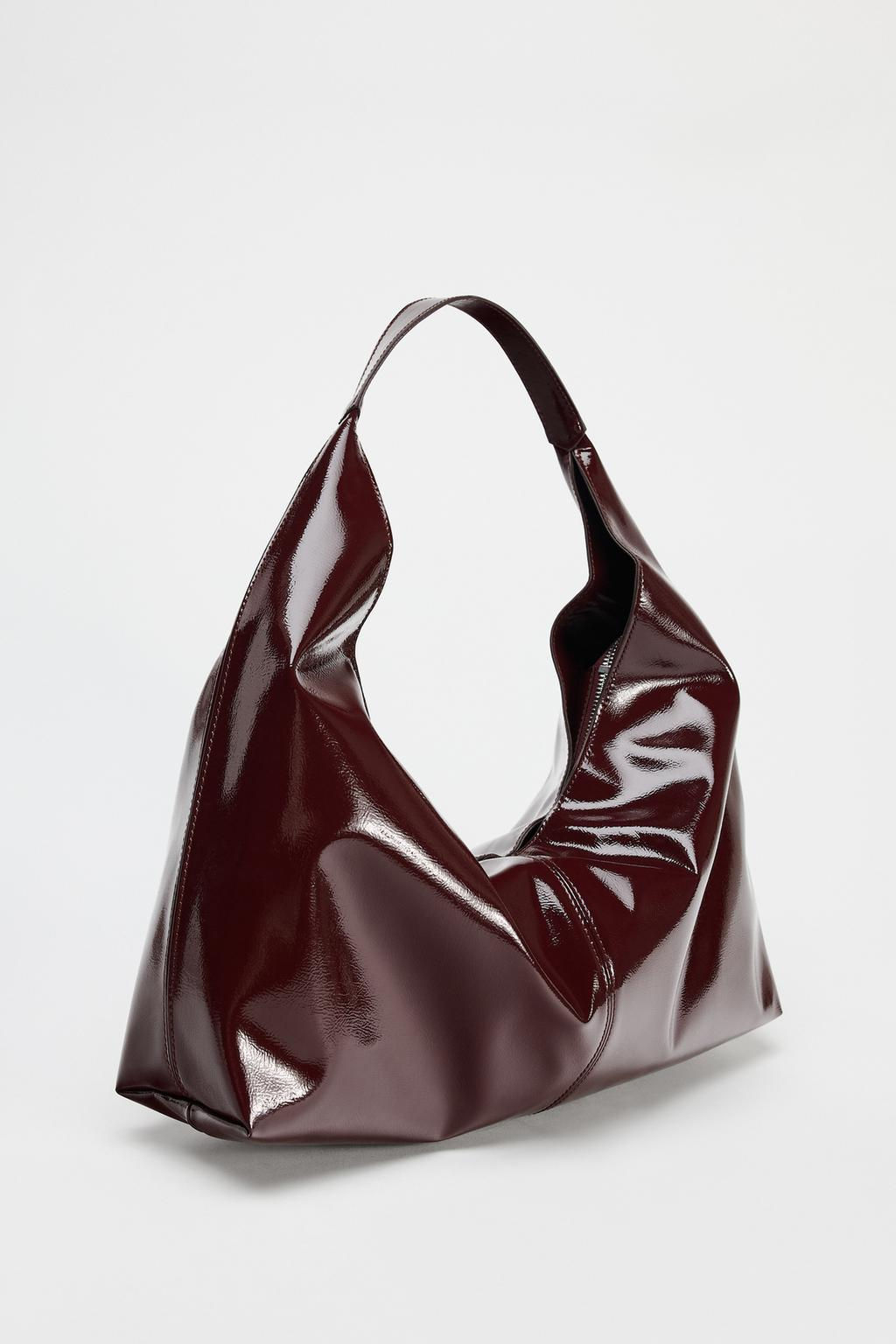 PATENT EFFECT BUCKET BAG - Zara фото 10